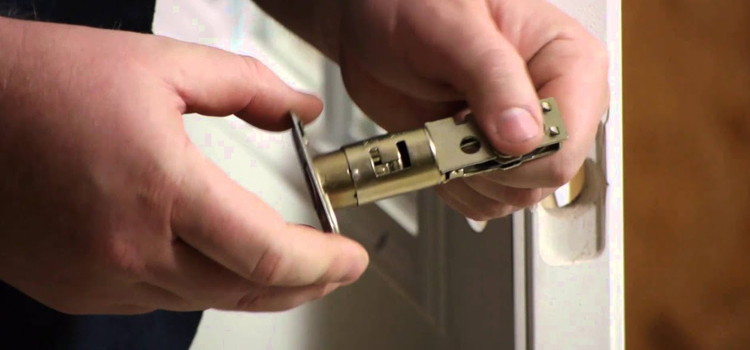 Front door lock repair in West Modesto